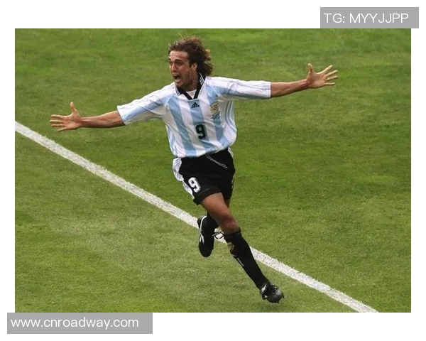 足球球星1.14：他如何改变了全球足球格局并成为传奇人物